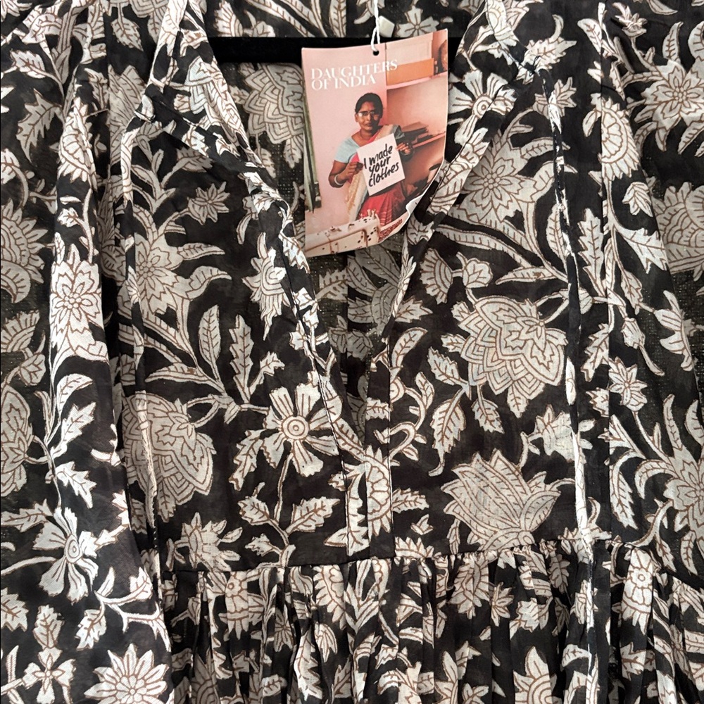 NWT - precious boho Daughters of India Dress - flatters every shape! - Picture 3 of 6